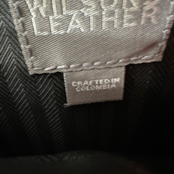 Wilsons Leather Soft Thick Leather Backpack Messenger Laptop Sleeve, Zip Pockets - Picture 3 of 7